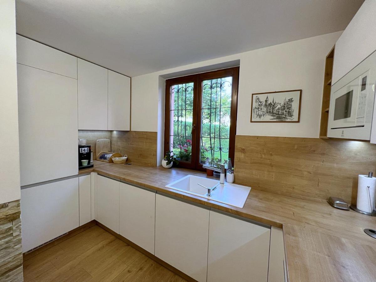 Apartman Stara Sasova Banská Bystrica Exteriör bild