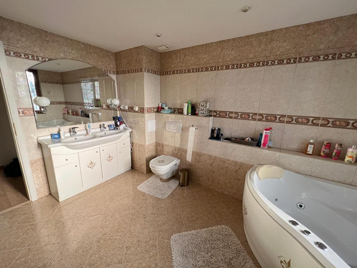 Apartman Stara Sasova Banská Bystrica Exteriör bild